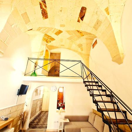 Villa Casa Dante Deliziosa Casa A Due Passi Dal Centro Lecce Exterior foto