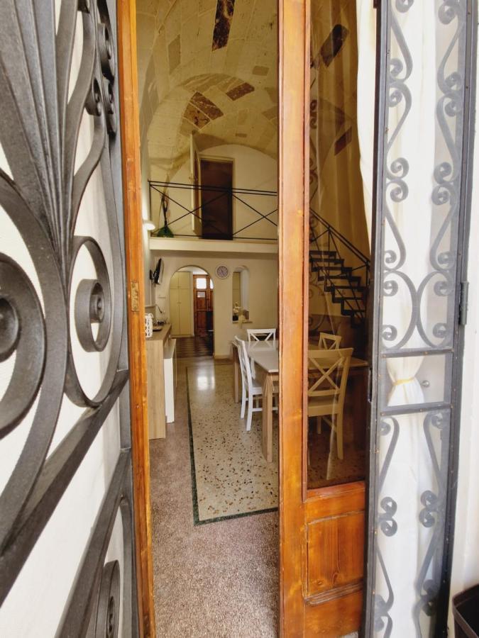Villa Casa Dante Deliziosa Casa A Due Passi Dal Centro Lecce Exterior foto