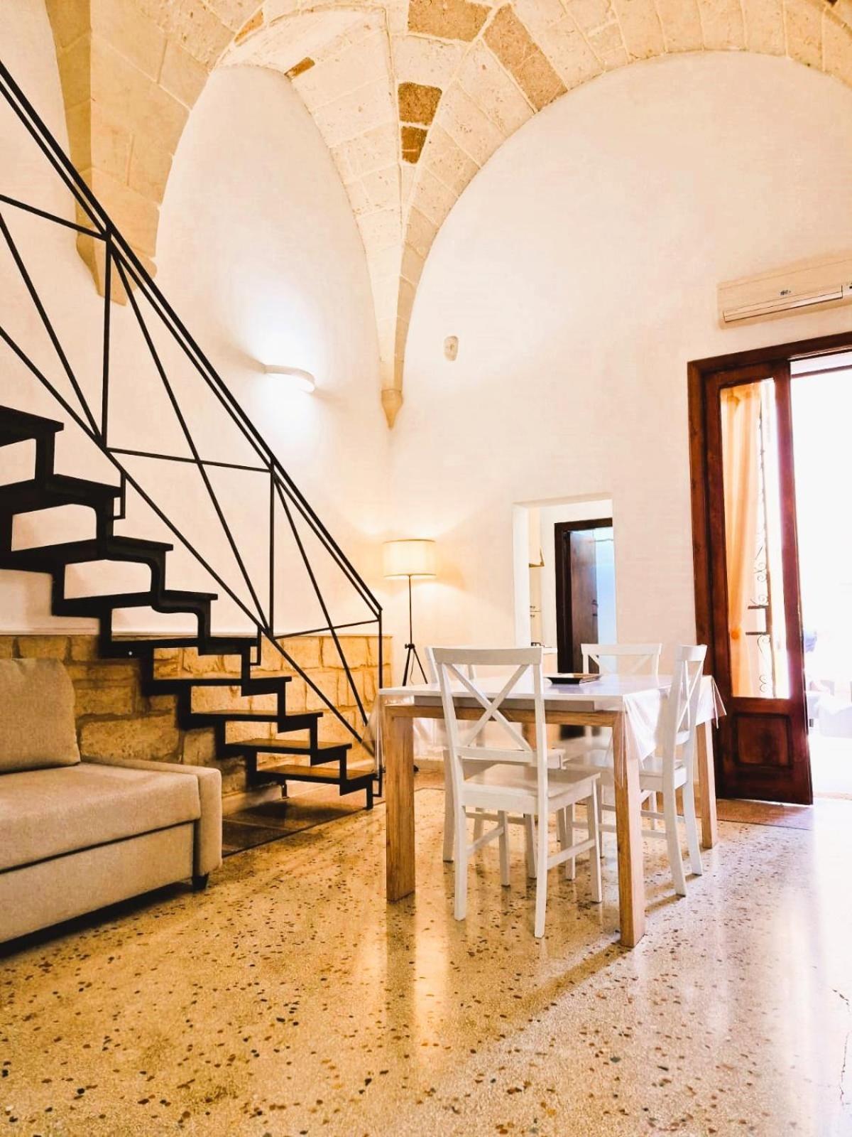 Villa Casa Dante Deliziosa Casa A Due Passi Dal Centro Lecce Exterior foto
